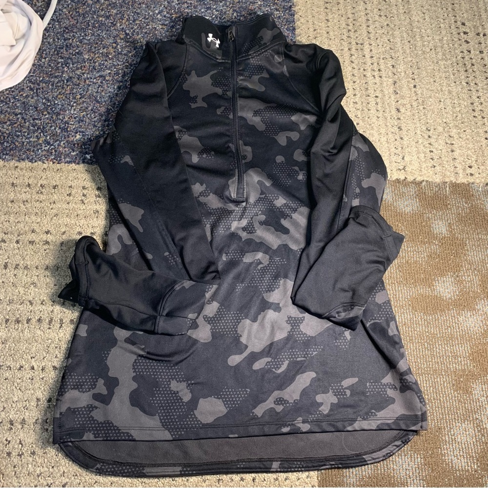 Women’s Under Armour Long Sleeve Shirt